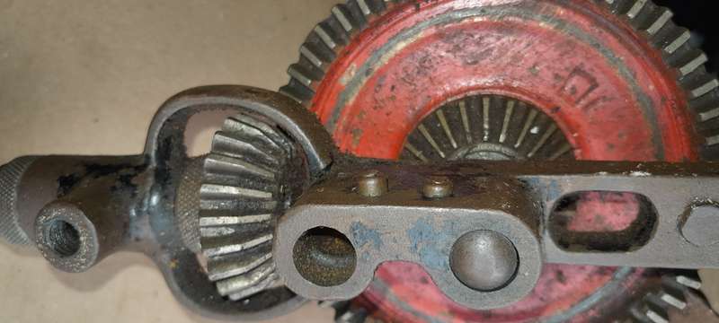 2 Drills - Vintage Millers Falls No 118  and another - As per pictures