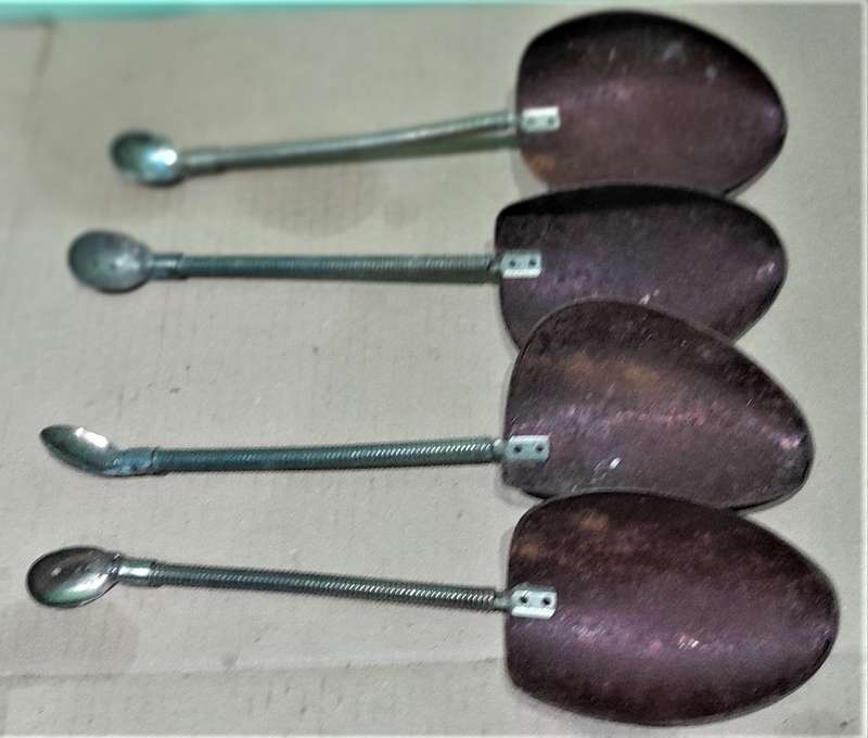 4 Vintage Metal Shoe Stretcher - Made in Austria Pat Pending - As per pictures - bid per 1