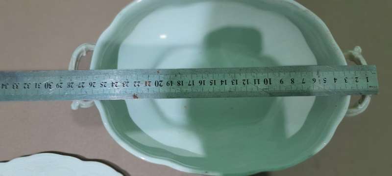 Vintahe Johnson Bros Tureen + Free Johnson Bros Platter