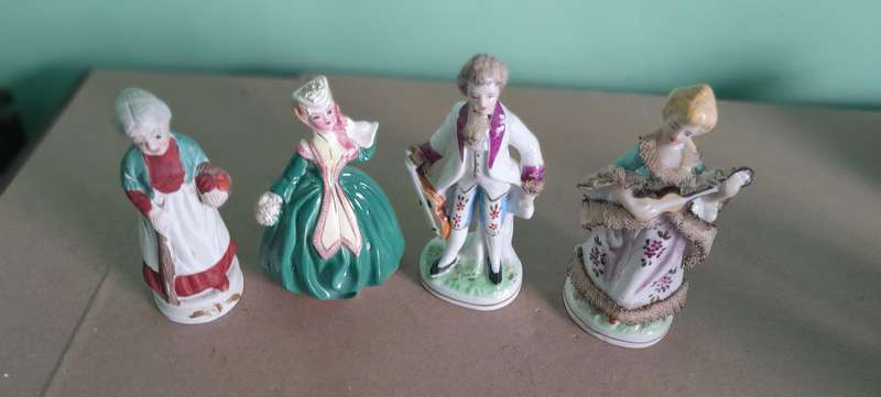 4 Porcellian Figurines