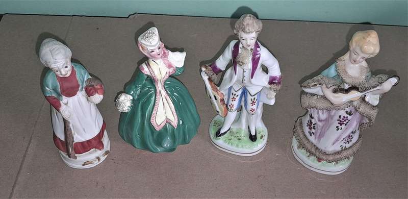 4 Porcellian Figurines