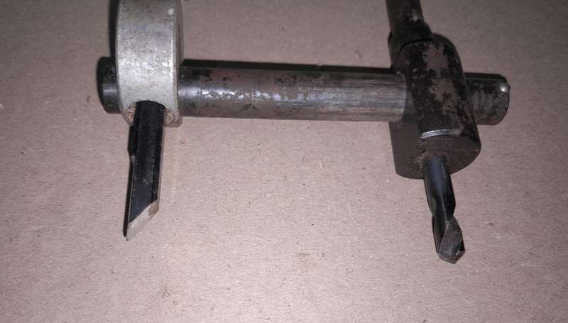 Adjustable Circular Bit + Tap Wrench