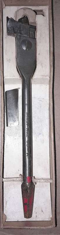 3 Irwin Bits With Box - 1x 62T No2 Auger Bit & 2x 1R Drill Press Bits