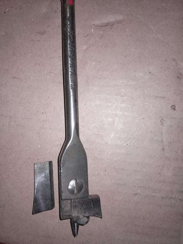 3 Irwin Bits With Box - 1x 62T No2 Auger Bit & 2x 1R Drill Press Bits