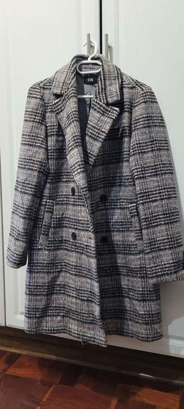 Ladies long coat (EUR 38)