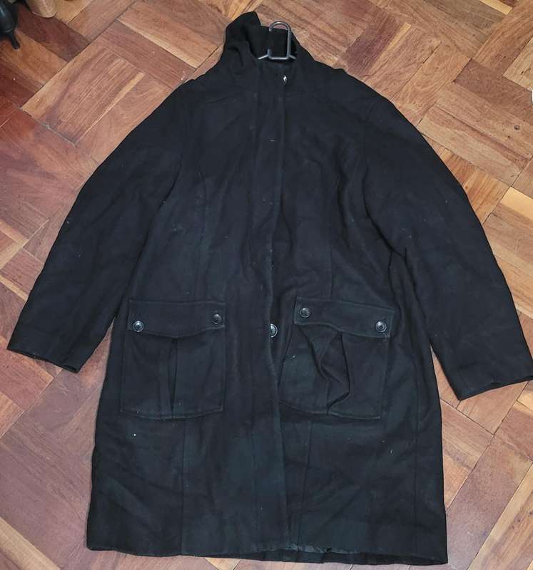 Ladies coat with hoodie (Size 46 / UK20)