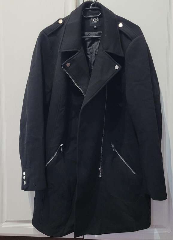 Stunning women's coat (Size 52)