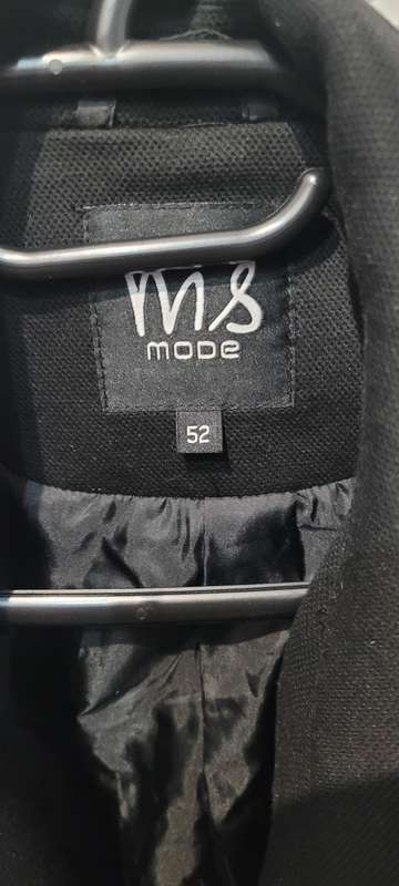 Stunning women's coat (Size 52)