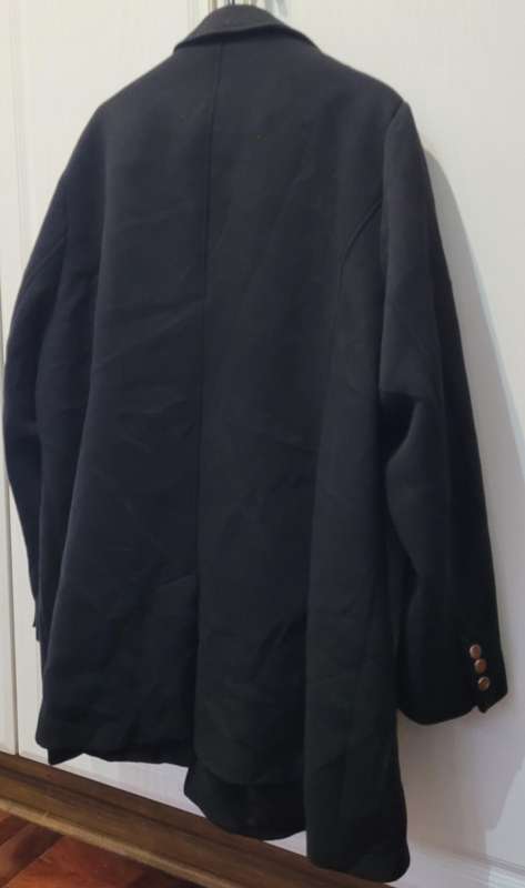 Stunning women's coat (Size 52)