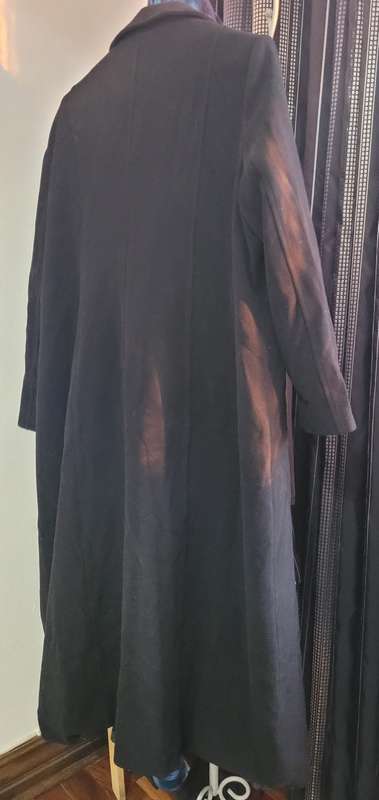 Extra long black coat (Size 60)