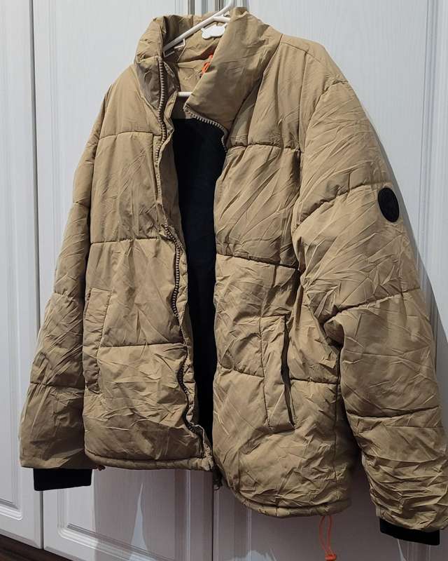 Mens puffer jacket (Size EUR M)