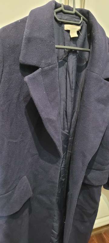 H&M navy coat (EUR 44)