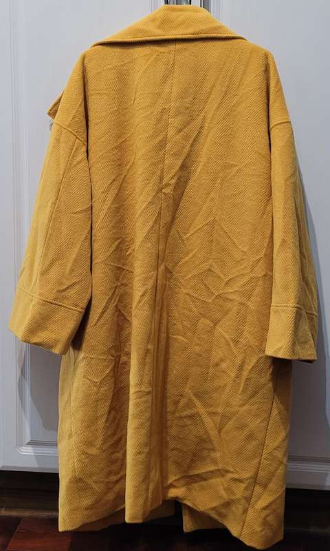 Manguun collection yellow coat