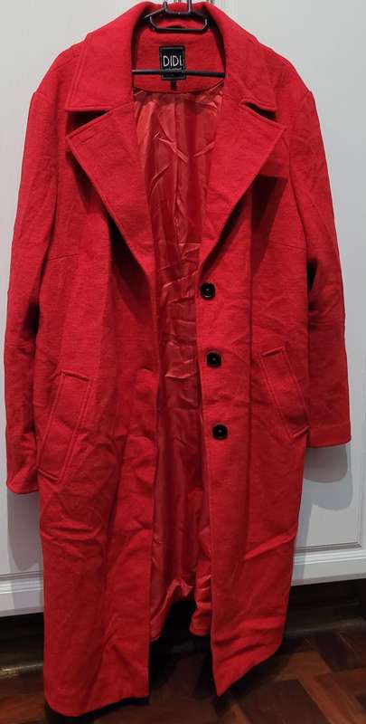 Long red coat (Size 46)