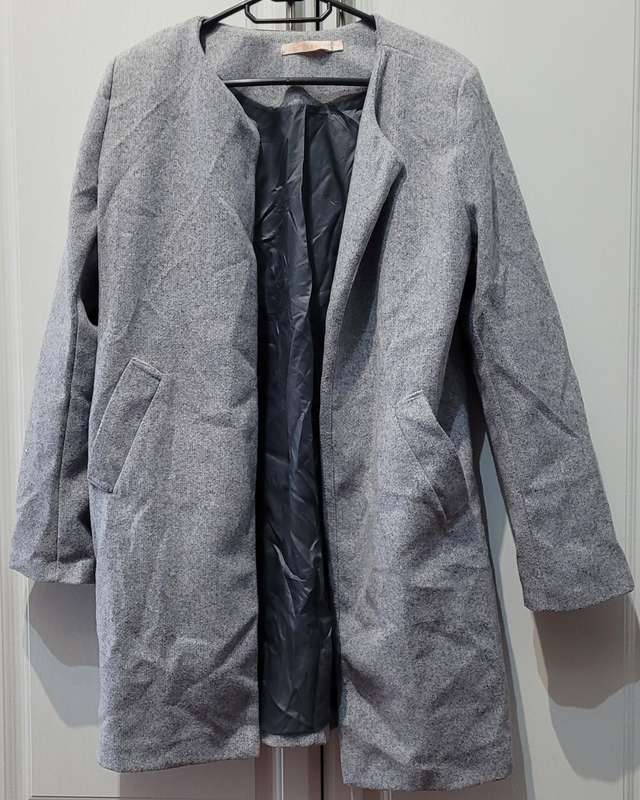 Grey mid length coat (Size L)