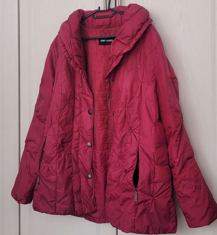 Puffer style jacket (L/XL)