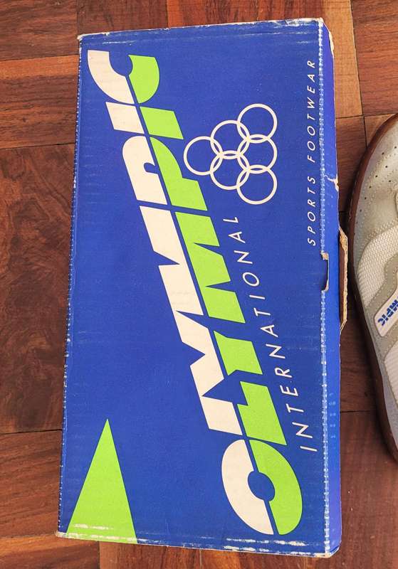Olympic International Sports shoe