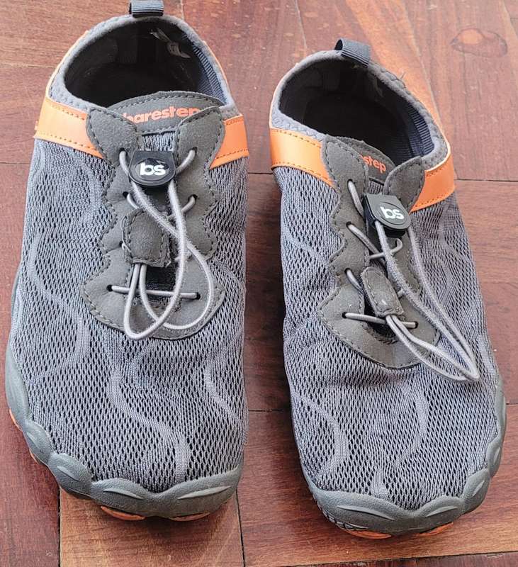 Barestep Active shoe (Size 6)
