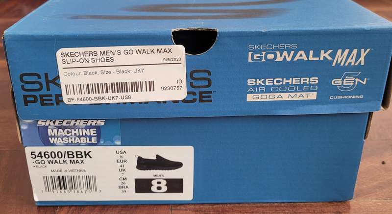 Sketchers Men's Go Walk Max Slip On Shoes (like new)