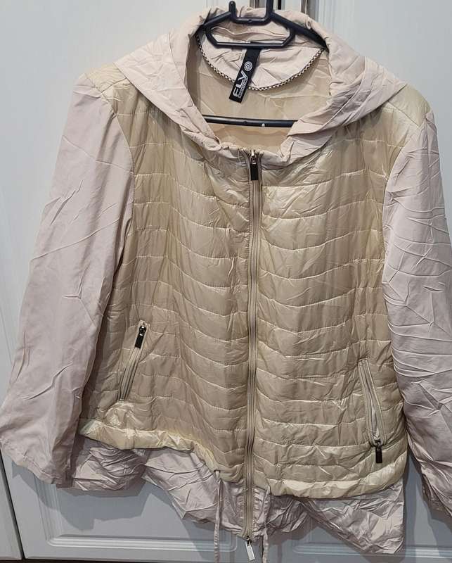 Ladies jacket (Size XL)