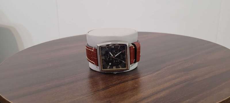 Guess men's watch for sale