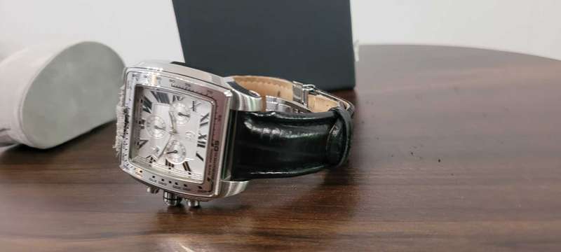 Guess men's watch (needs new strap)