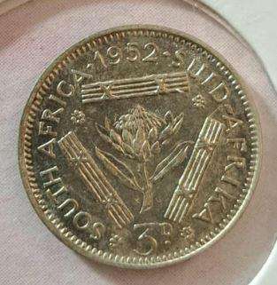 *** 1952 - SA UNION 3 PENCE IN MYLAR #18 ***