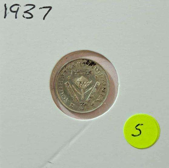 *** 1937 - SA UNION 3 PENCE IN MYLAR #5 ***