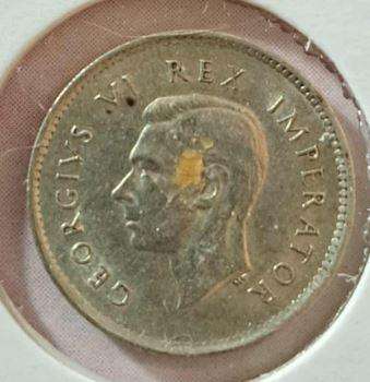 *** 1937 - SA UNION 3 PENCE IN MYLAR #5 ***