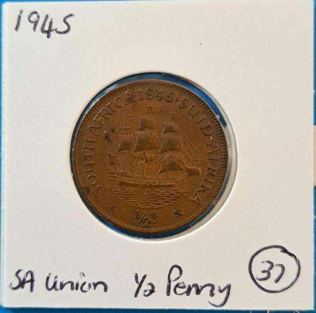 1945 SA Union 1/2 Penny in Mylar #37