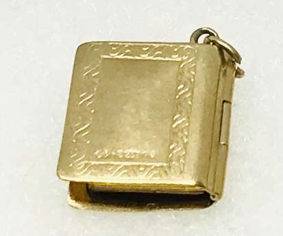 9ct Gold Opening Bible Pendant/Charm