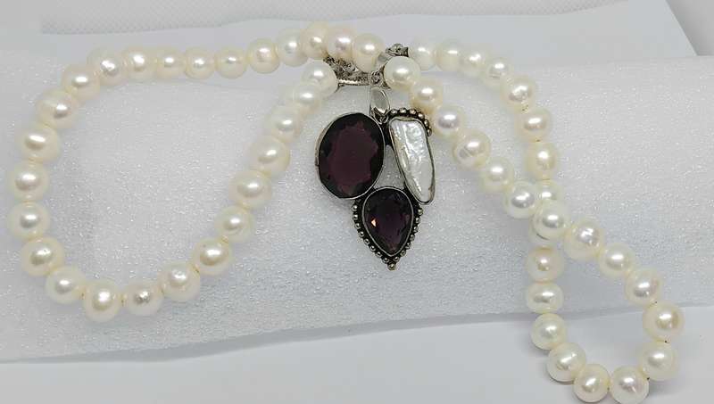 Genuine Pearl Necklace with Pendant - Stunning Large Pearls