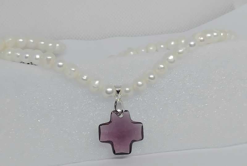 Swarovski Crystal and Pearl Necklace - Absolutely Stunning