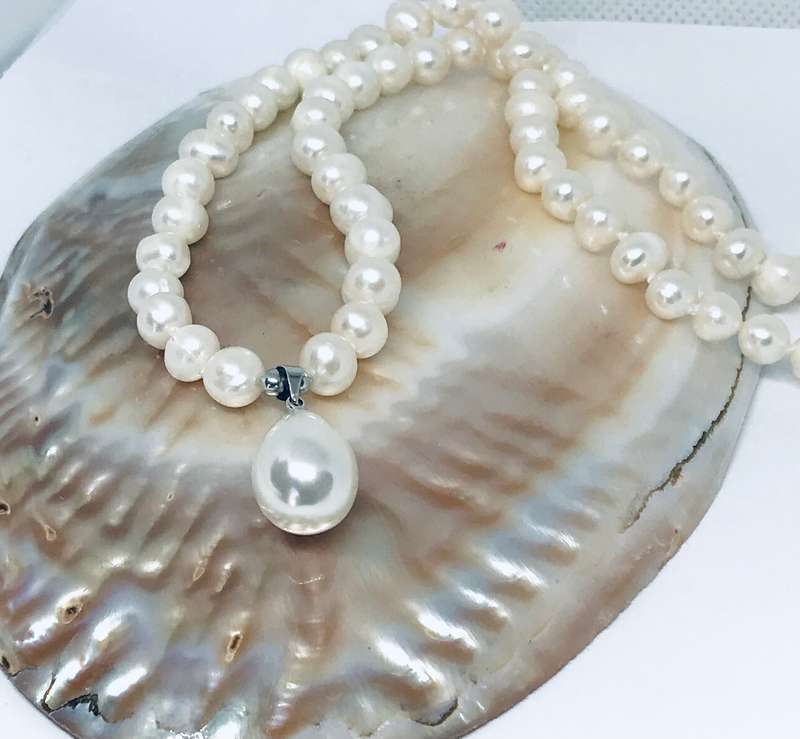Genuine Pearl Necklace with Shell Pearl Drop Pendant - Beautiful