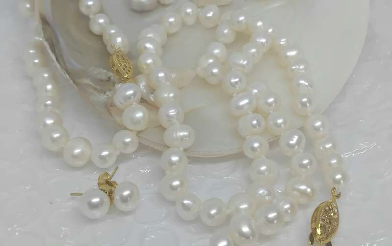 Genuine Round Pearl Set - Necklace, Bracelet and Earrings