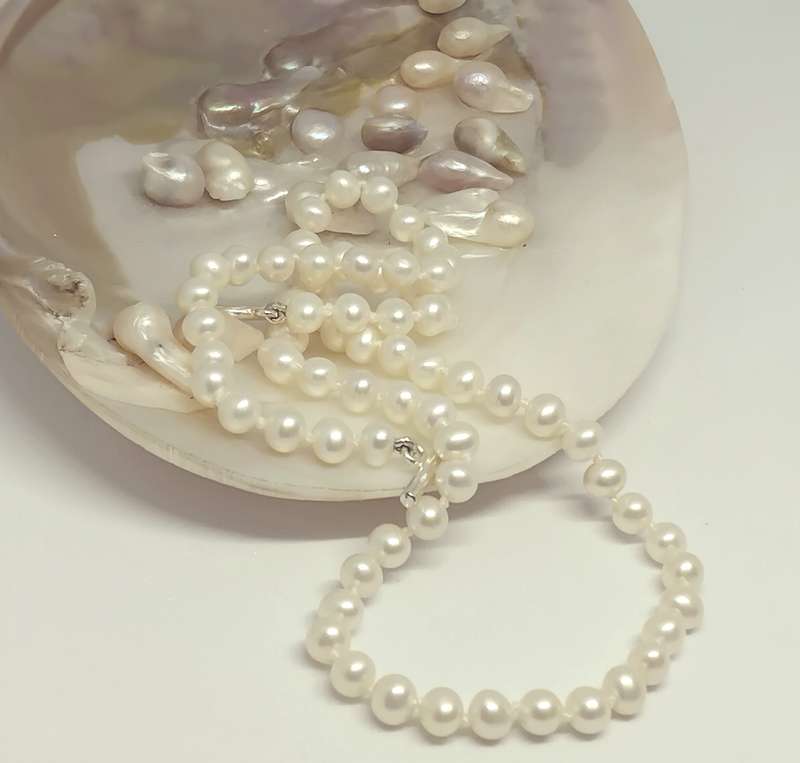 Genuine Pearl Necklace - Beautiful Quality