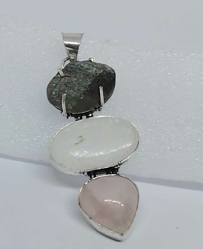 Gorgeous Selenite, Rose Quartz & Labradorite? Stone Pendant - FREE CHAIN!
