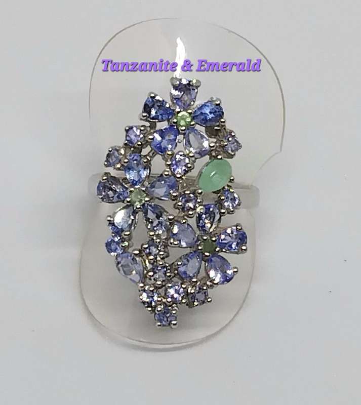 Genuine Tanzanite & Emerald Flower Ring - Gorgeous Big and Bold Ring!