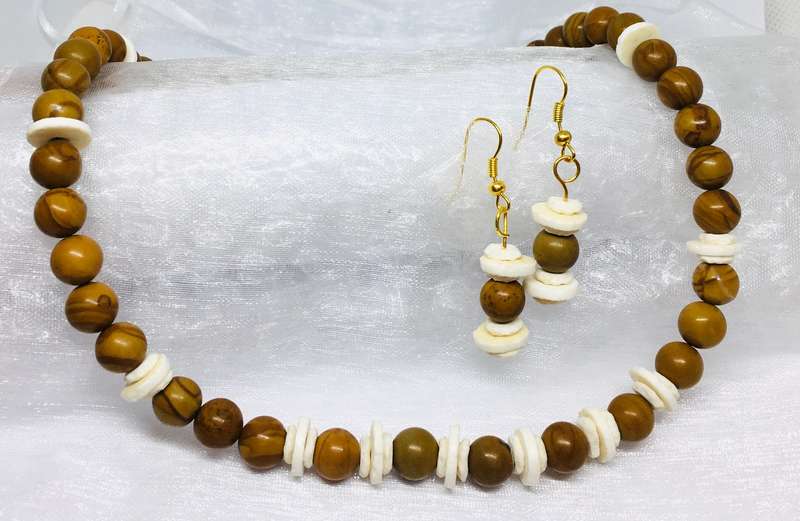 Unique Jasper and Ostrich Eggshell Necklace & Earrings