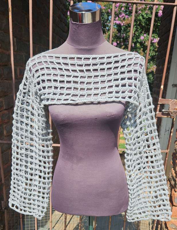 Handmade crochet sleeves/crop top,  size 36-38, new