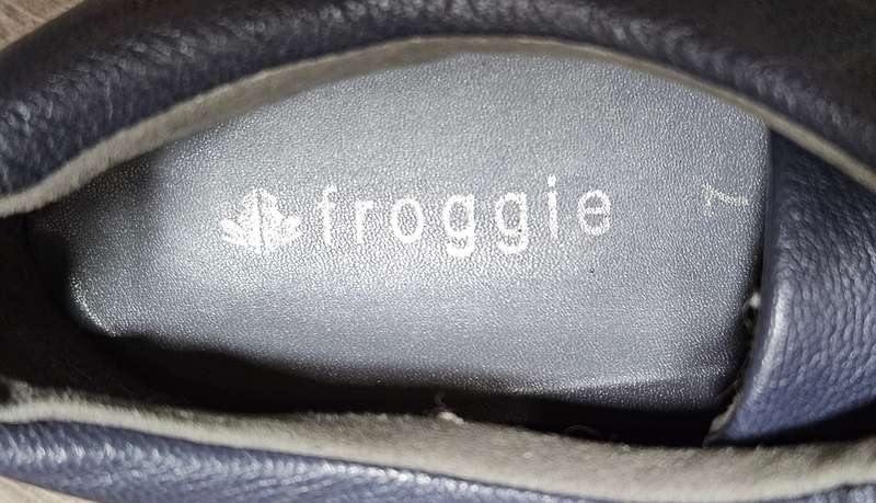 Navy & Grey leather Froggie wedge heel sneakers, size 7, barely worn