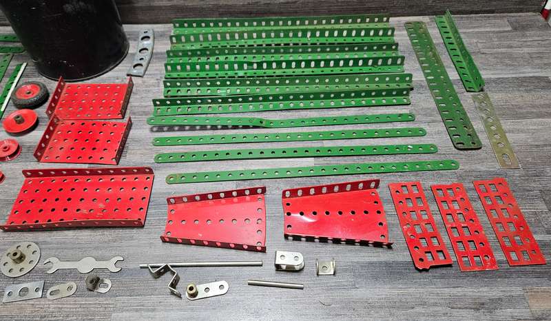 Vintage Meccano Pieces