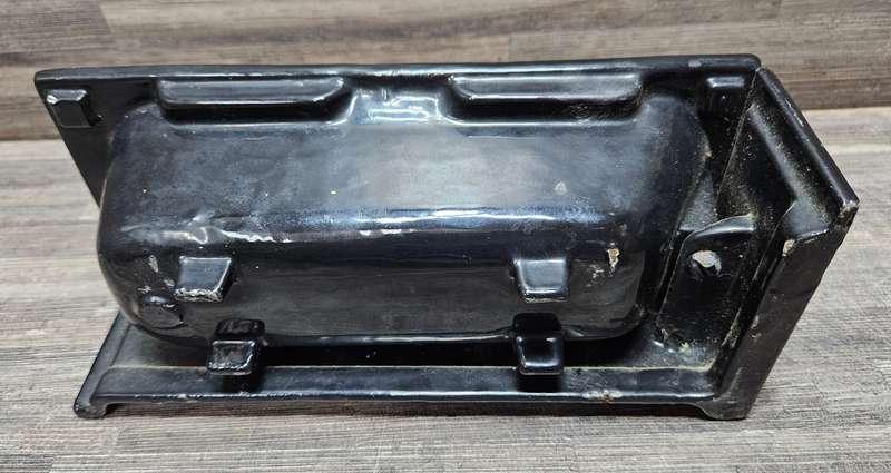 Enameled cast iron item - not sure what it is
