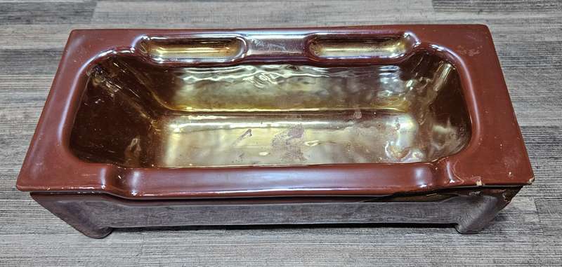 Enameled cast iron item - not sure what it is