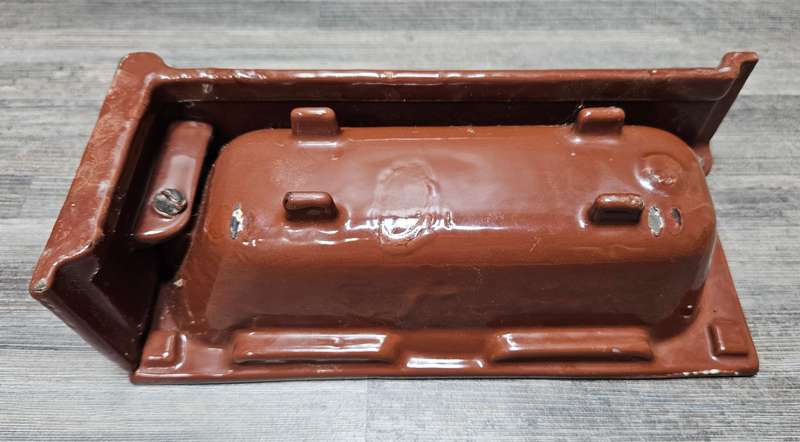 Enameled cast iron item - not sure what it is
