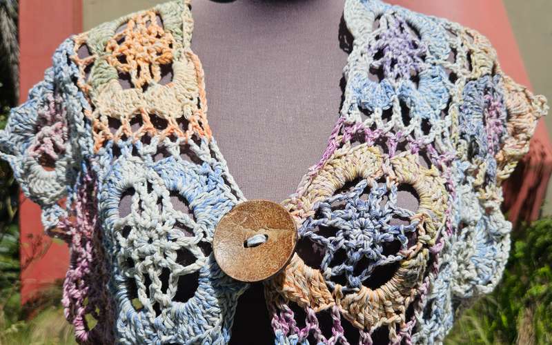 Handmade crochet cotton waistcoat, size 38-42, new