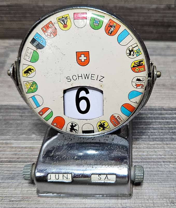 Swiss Schweiz manual desktop calendar