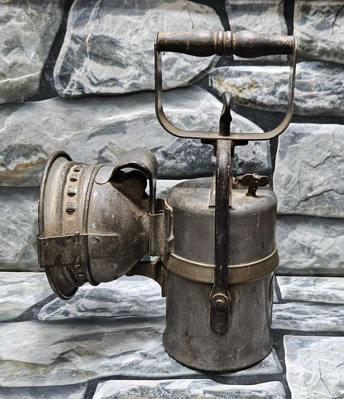 The Premier Lamp,Made in England, Crestell Engineering, owl logo, carbide lamp/handheld railway lamp