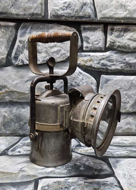 The Premier Lamp,Made in England, Crestell Engineering, owl logo, carbide lamp/handheld railway lamp