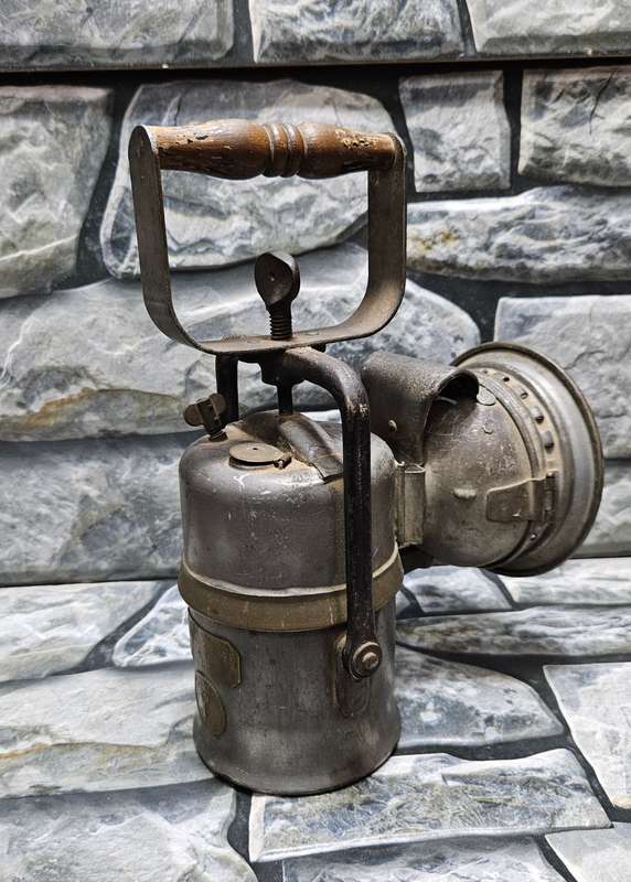 The Premier Lamp,Made in England, Crestell Engineering, owl logo, carbide lamp/handheld railway lamp
